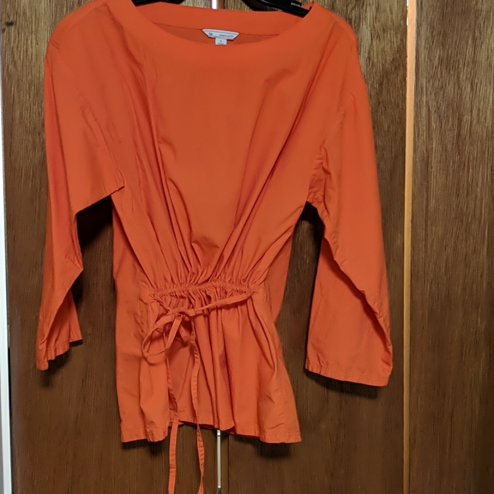 Orange top